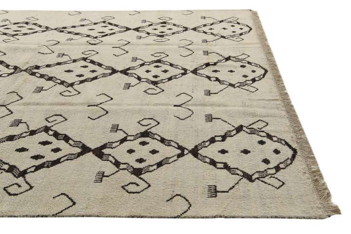 8' 3 x 9' 2 Hand Knotted Moroccan Wool Rug