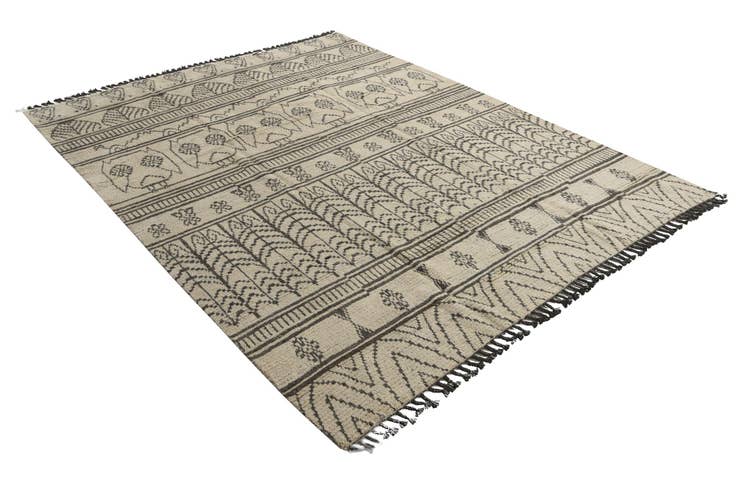 Detail image of 8' x 10' 2 Hand Knotted Moroccan Wool Rug