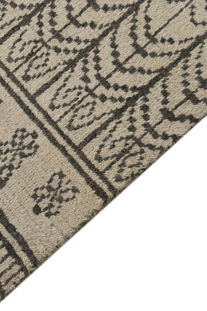 8' x 10' 2 Hand Knotted Moroccan Wool Rug