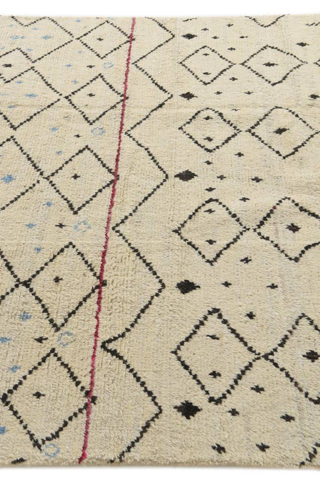 Detail image of 5' 7 x 8' 6 Hand Knotted Moroccan Wool Rug