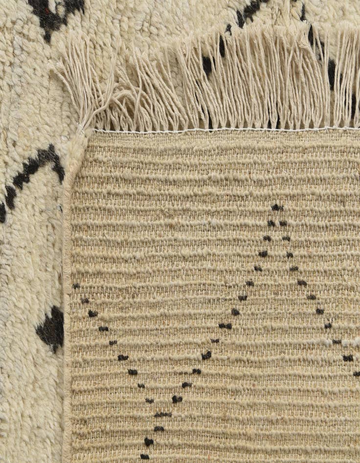 Detail image of 5' 7 x 8' 6  Hand Knotted Moroccan Wool Rug