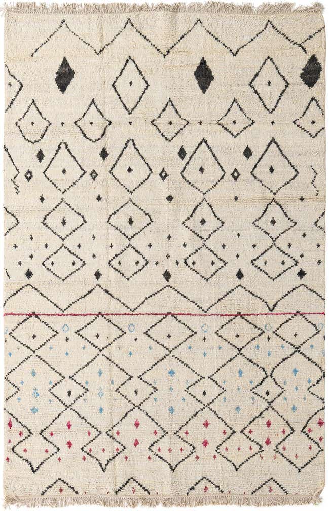 5' 7 x 8' 6 Hand Knotted Moroccan Wool Rug