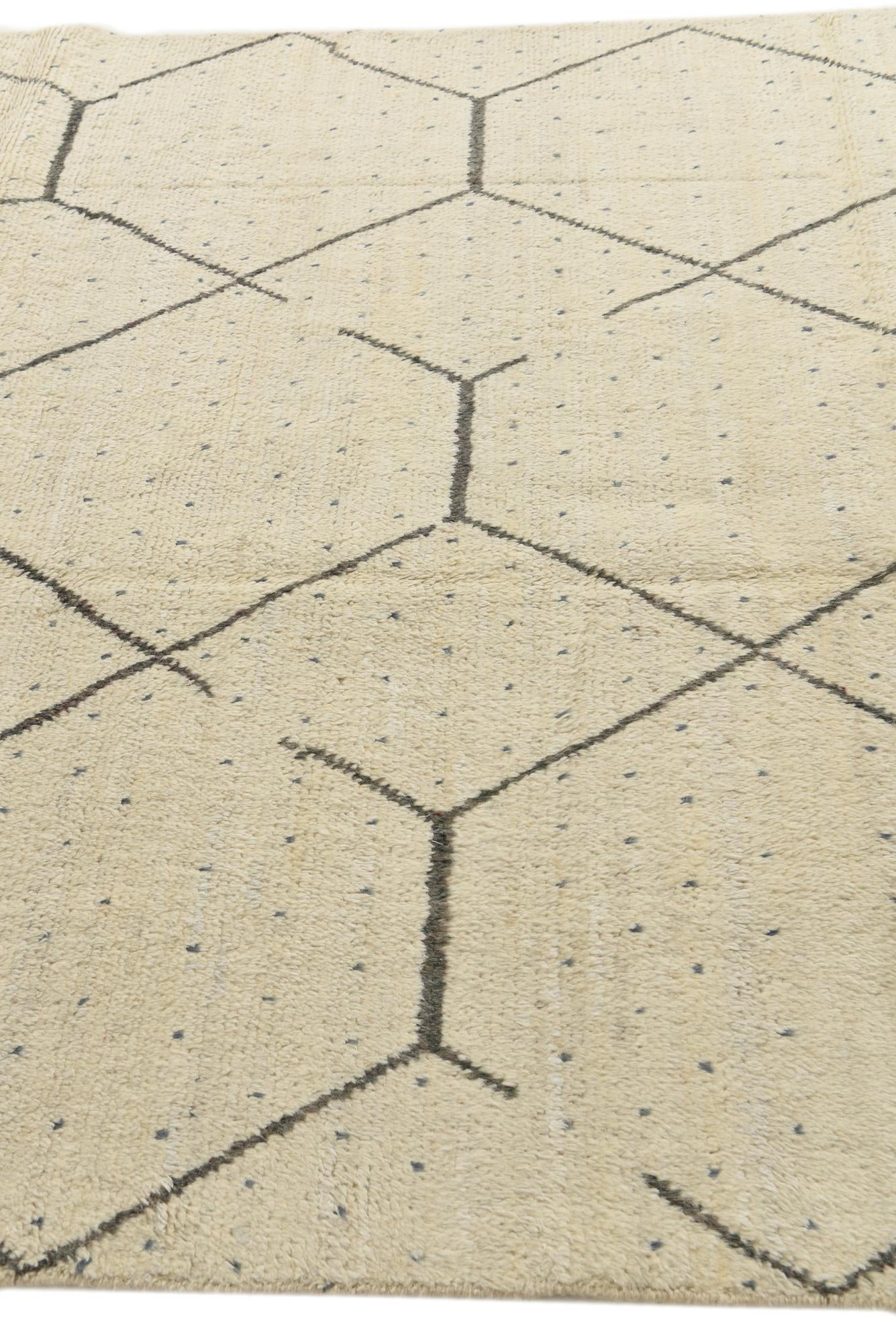 6' 1 x 9' Hand Knotted Moroccan Wool Rug