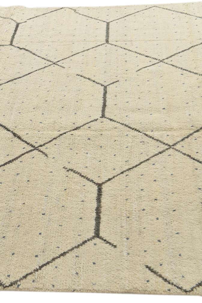 6' 1 x 9' Hand Knotted Moroccan Wool Rug