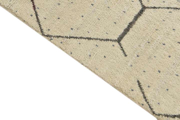 6' 1 x 9' Hand Knotted Moroccan Wool Rug