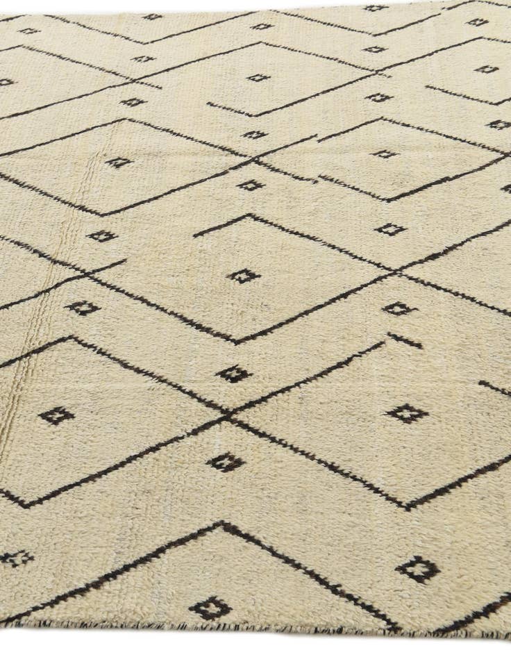 Detail image of 6' x 9' 3 Hand Knotted Moroccan Wool Rug