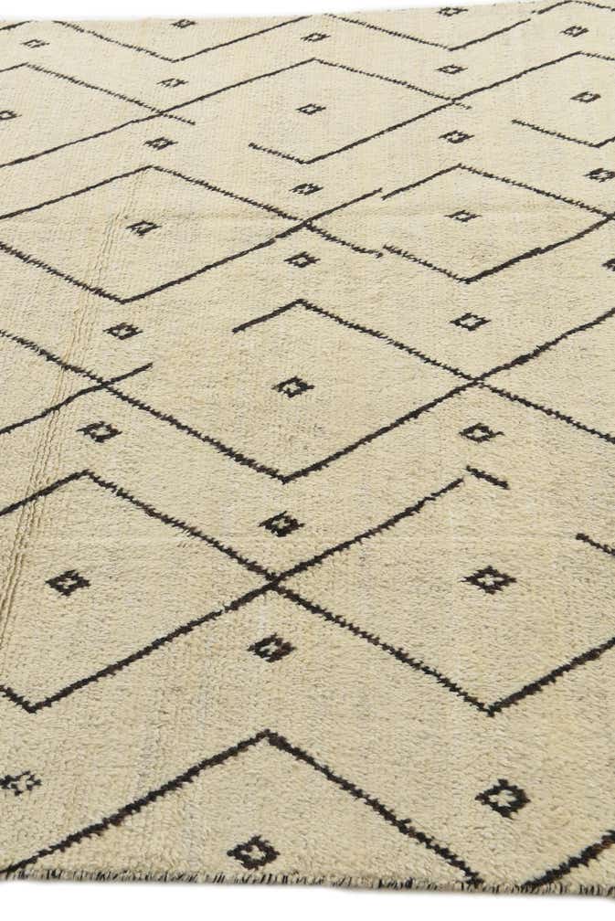 6' x 9' 3 Hand Knotted Moroccan Wool Rug