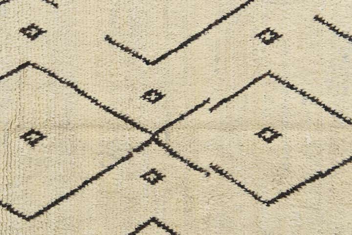 6' x 9' 3 Hand Knotted Moroccan Wool Rug