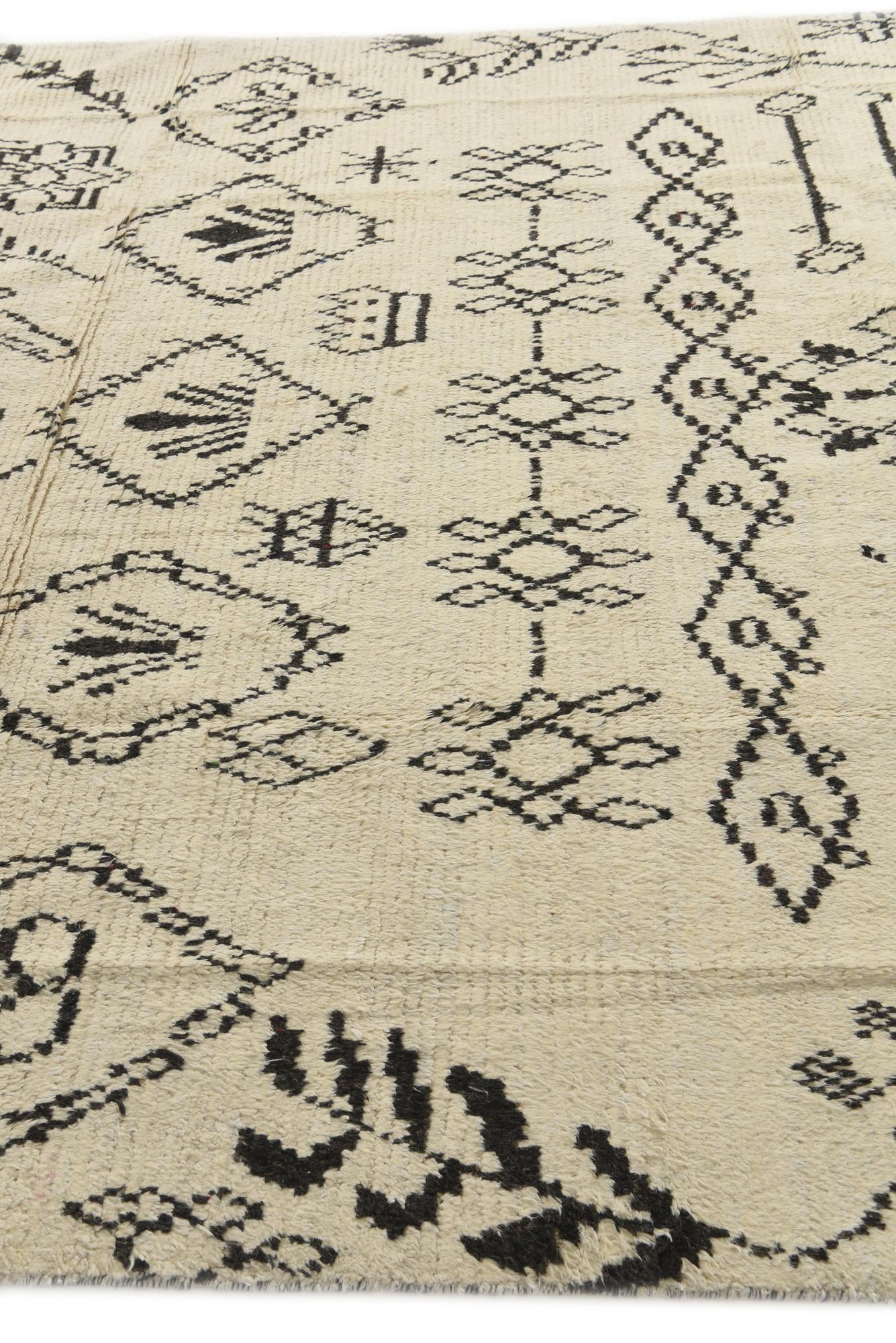 7' 10 x 10' 8 Hand Knotted Moroccan Wool Rug