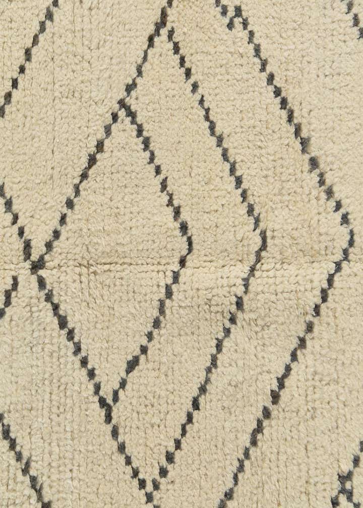 5' x 8' 1 Hand Knotted Moroccan Wool Rug