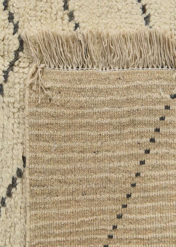 5' x 8' 1 Hand Knotted Moroccan Wool Rug