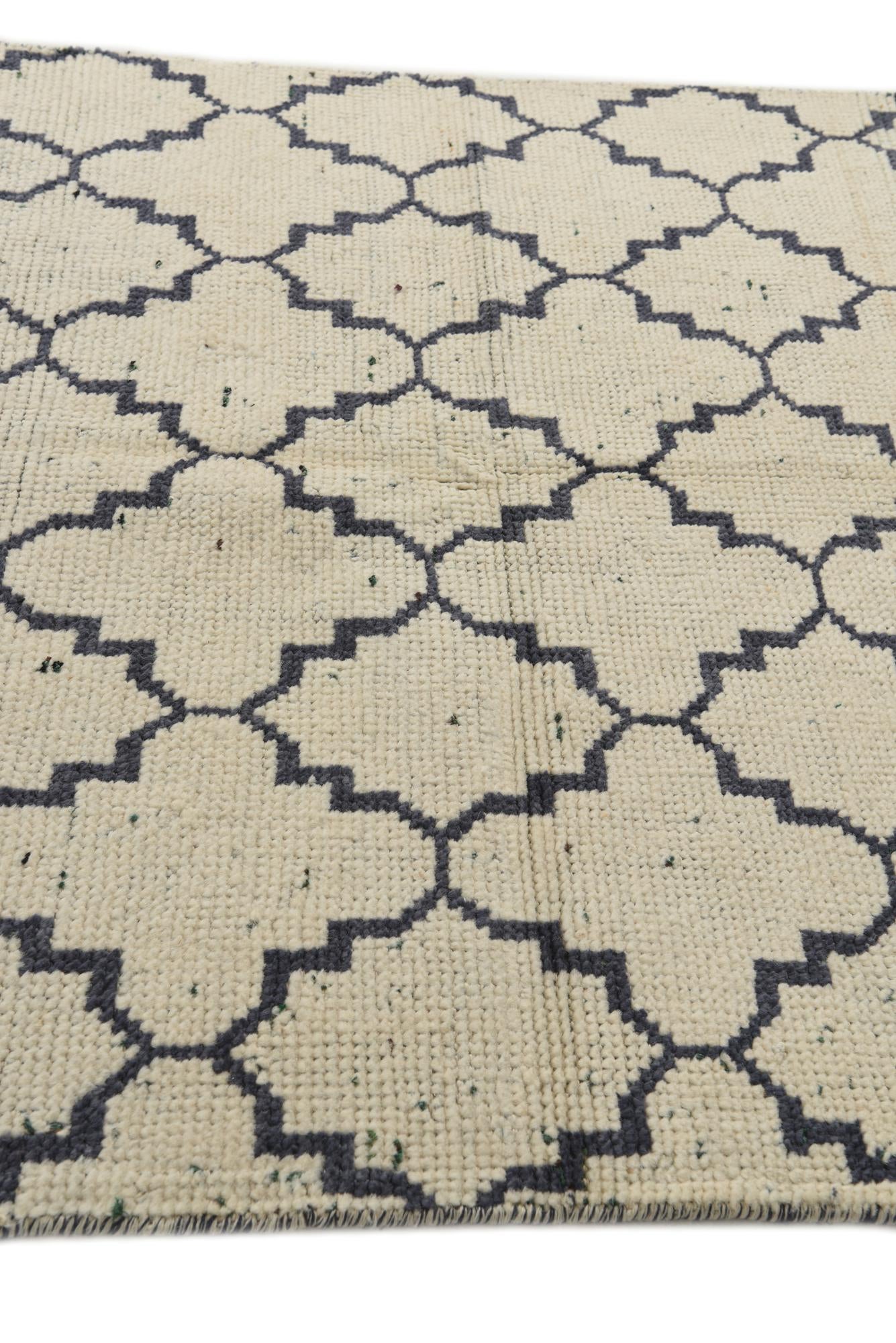 4' 7 x 8' 3 Hand Knotted Moroccan Wool Rug