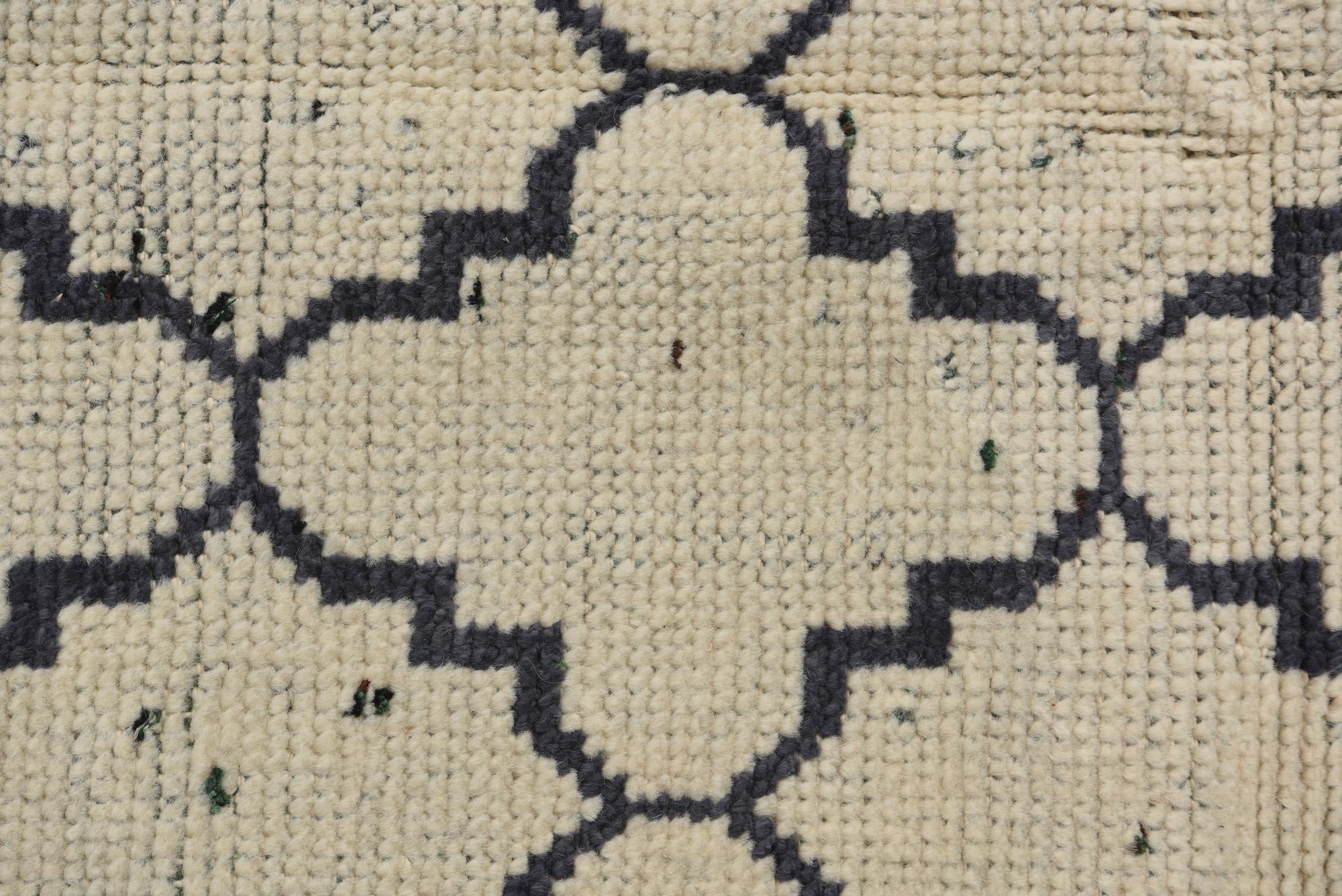 4' 7 x 8' 3 Hand Knotted Moroccan Wool Rug