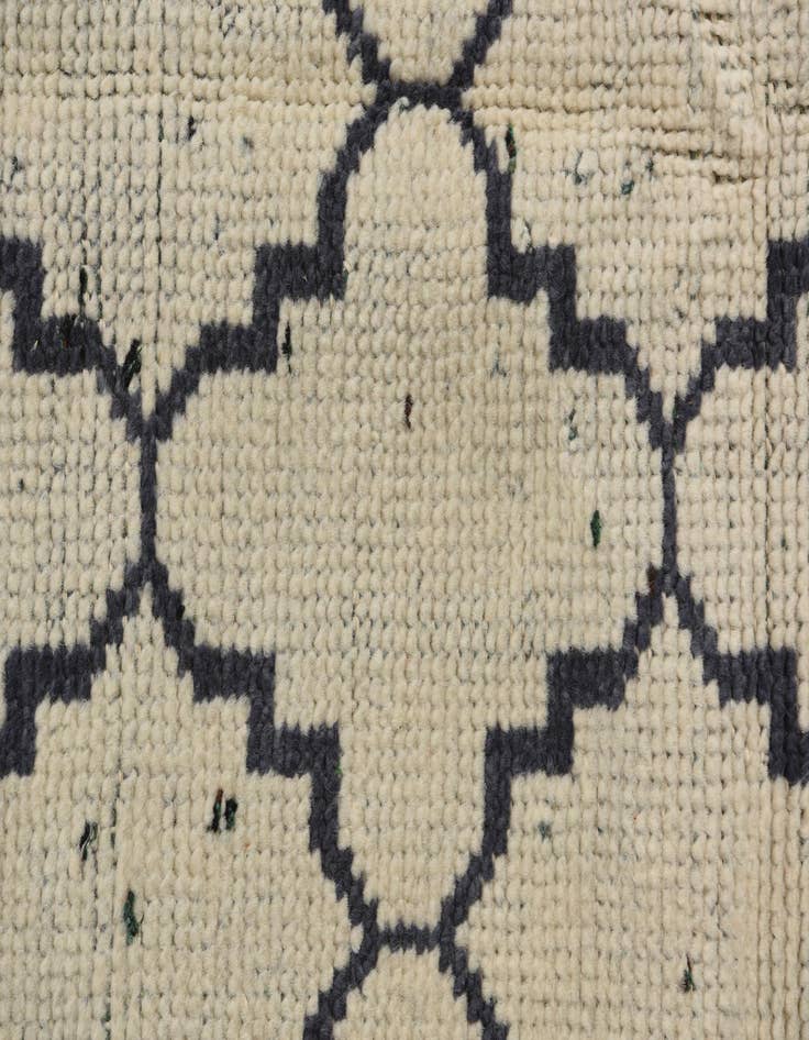 Detail image of 4' 7 x 8' 3  Hand Knotted Moroccan Wool Rug