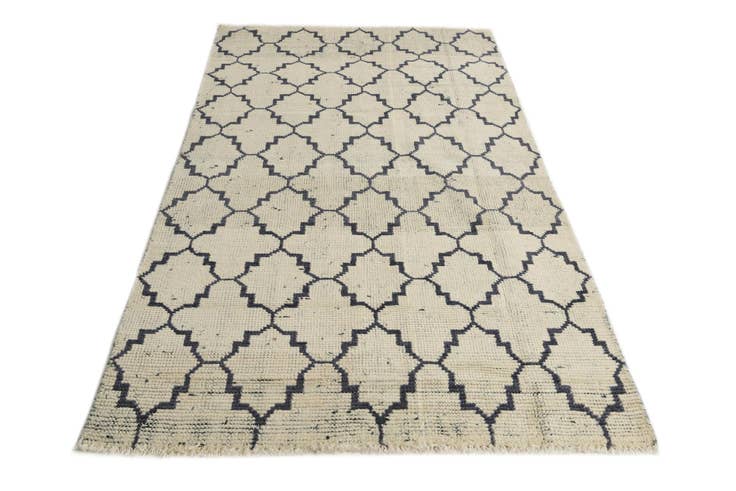 Detail image of 4' 7 x 8' 3 Hand Knotted Moroccan Wool Rug