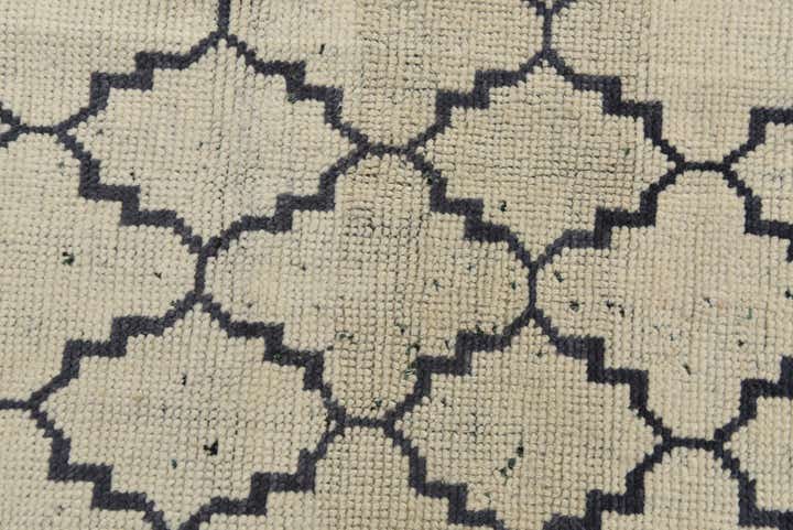 4' 7 x 8' 3 Hand Knotted Moroccan Wool Rug