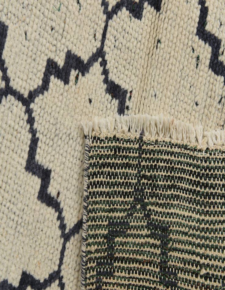 Detail image of 4' 7 x 8' 3  Hand Knotted Moroccan Wool Rug