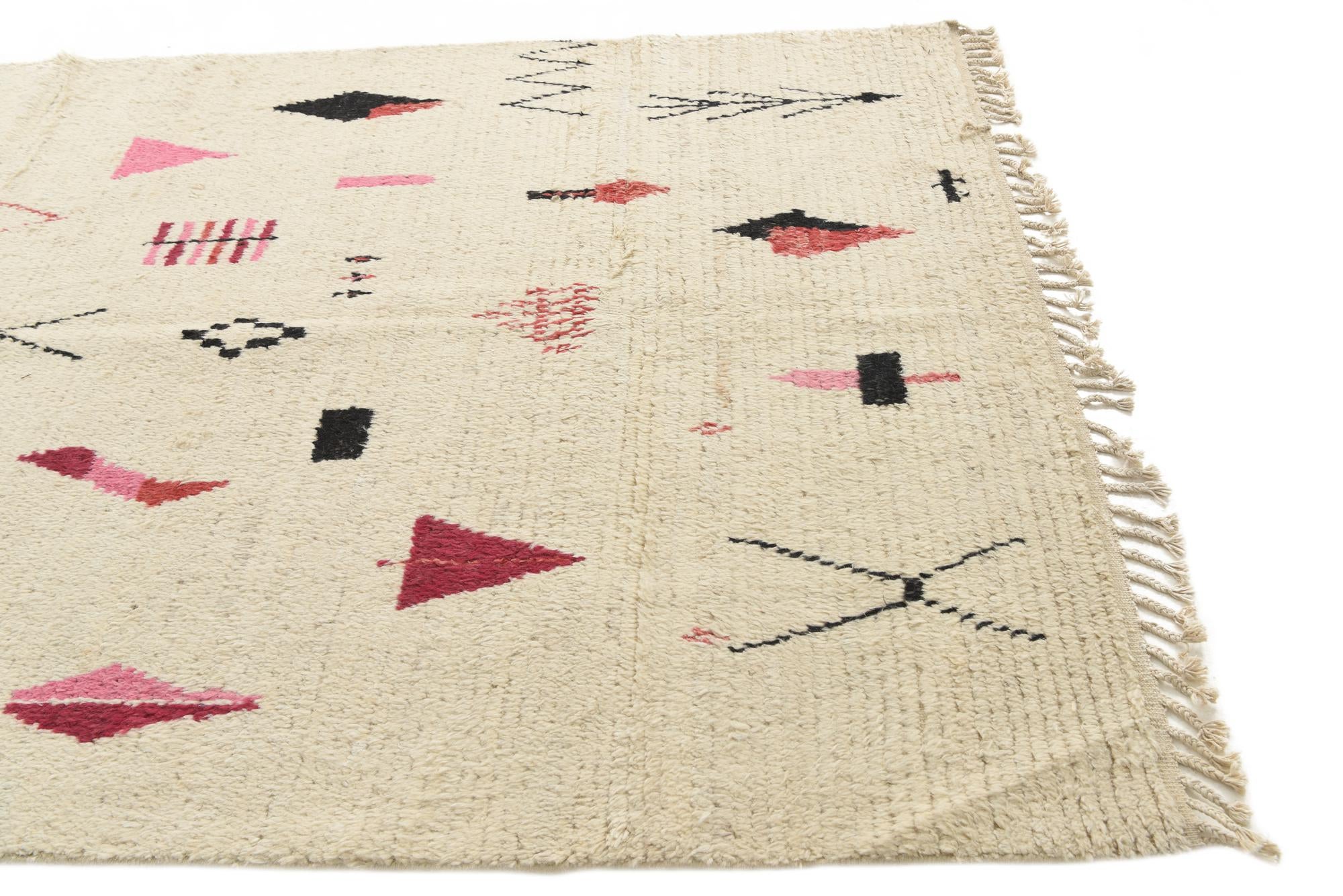 5' 10 x 9' 8 Hand Knotted Moroccan Wool Rug