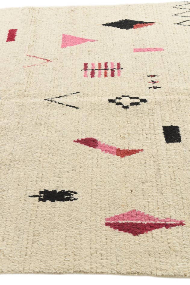 Detail image of 5' 10 x 9' 8 Hand Knotted Moroccan Wool Rug