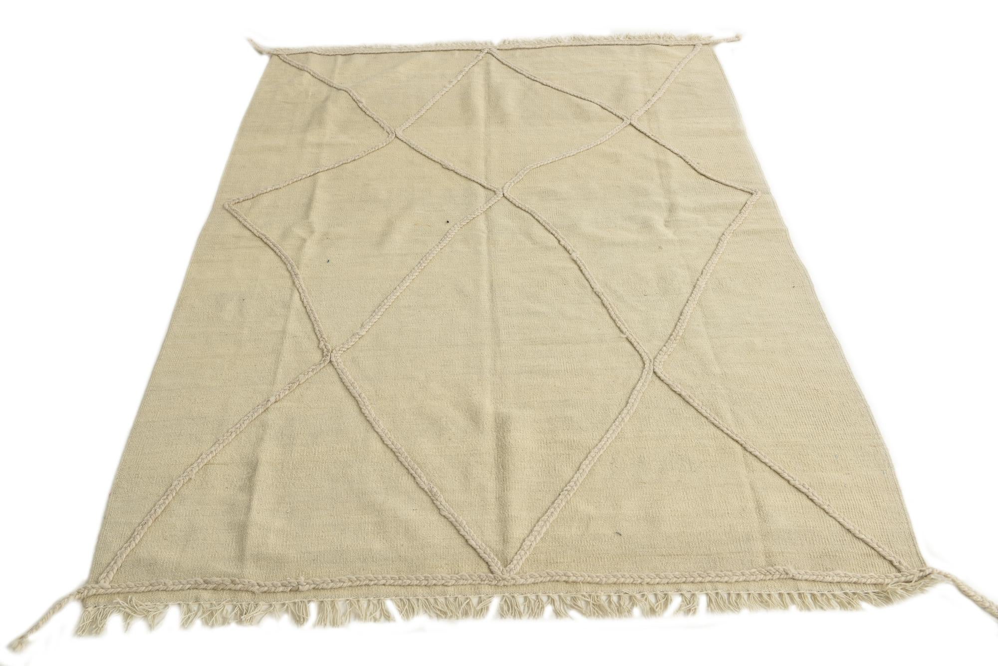 4' 10 x 6' 8 Hand Knotted Moroccan Wool Rug