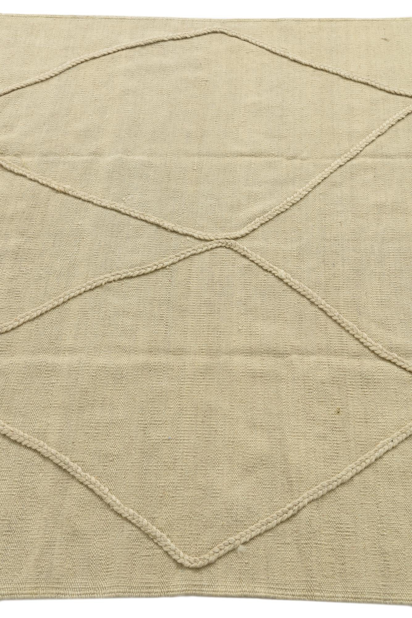 4' 1 x 6' Hand Knotted Moroccan Wool Rug