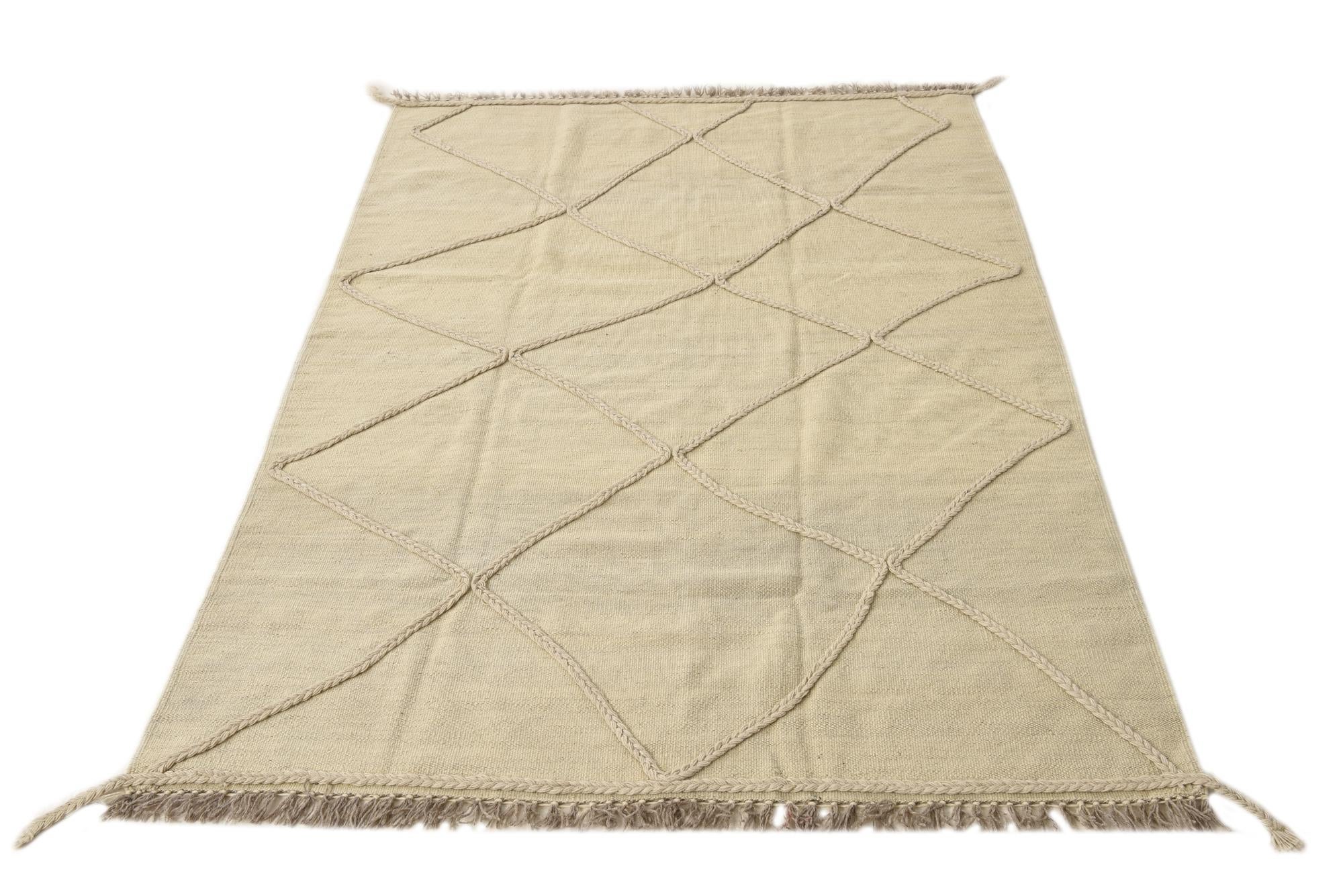 4' 1 x 6' Hand Knotted Moroccan Wool Rug