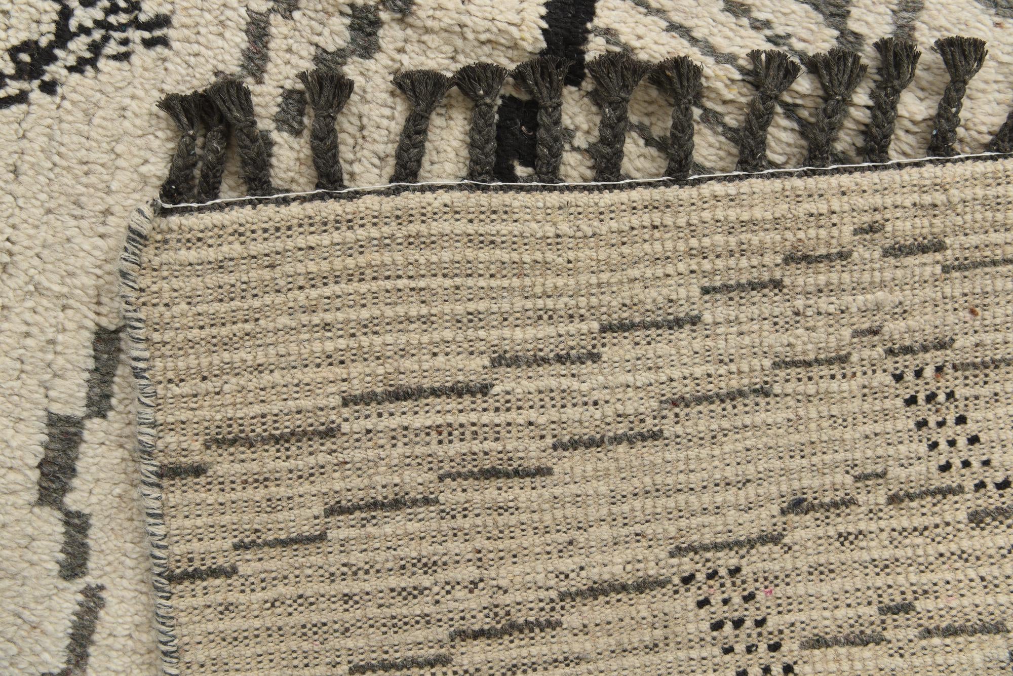 8' 1 x 10' 2 Hand Knotted Moroccan Wool Rug