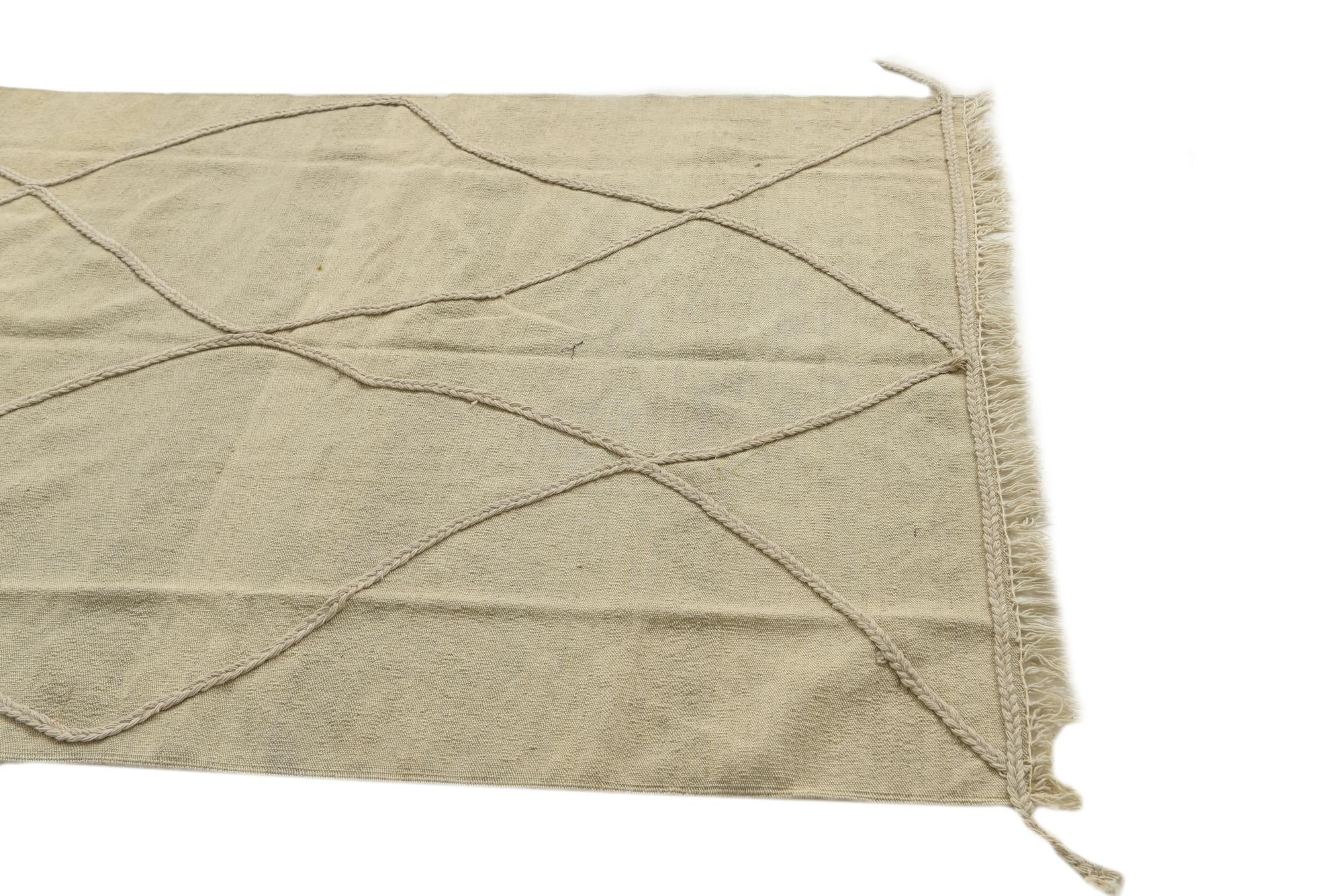 4' 1 x 6' Hand Knotted Moroccan Wool Rug