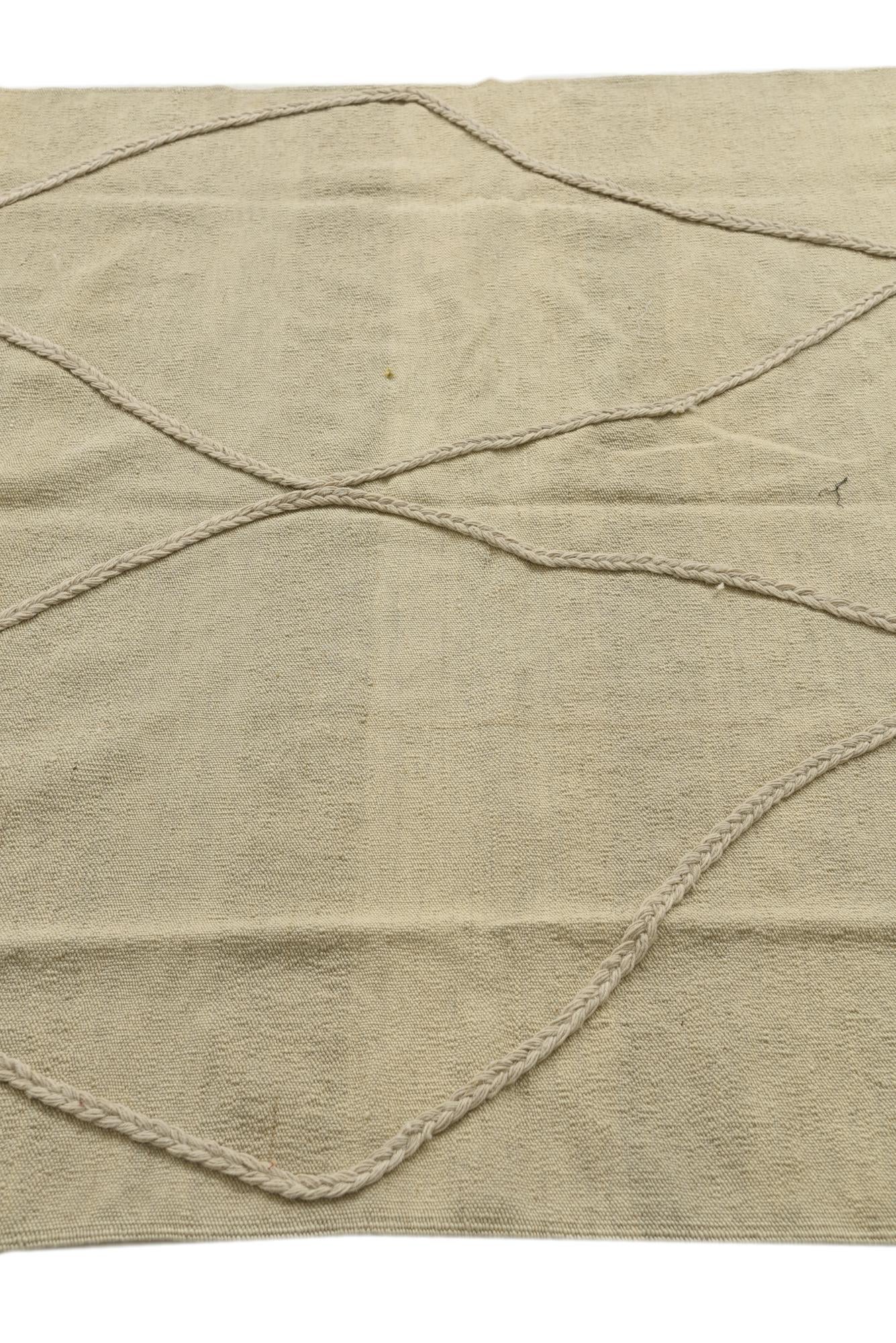 4' 1 x 6' Hand Knotted Moroccan Wool Rug