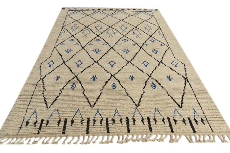 Detail image of 6' x 9' 3 Hand Knotted Moroccan Wool Rug