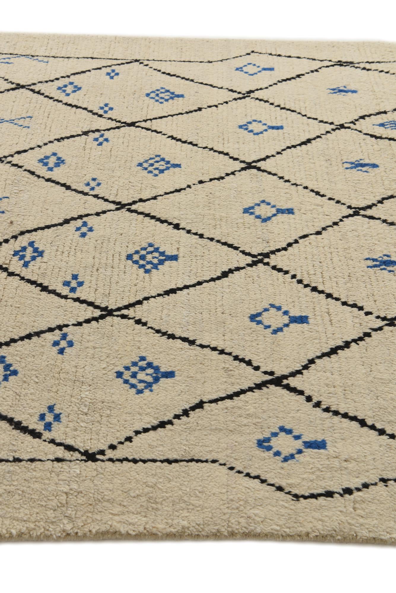 6' x 9' 3 Hand Knotted Moroccan Wool Rug