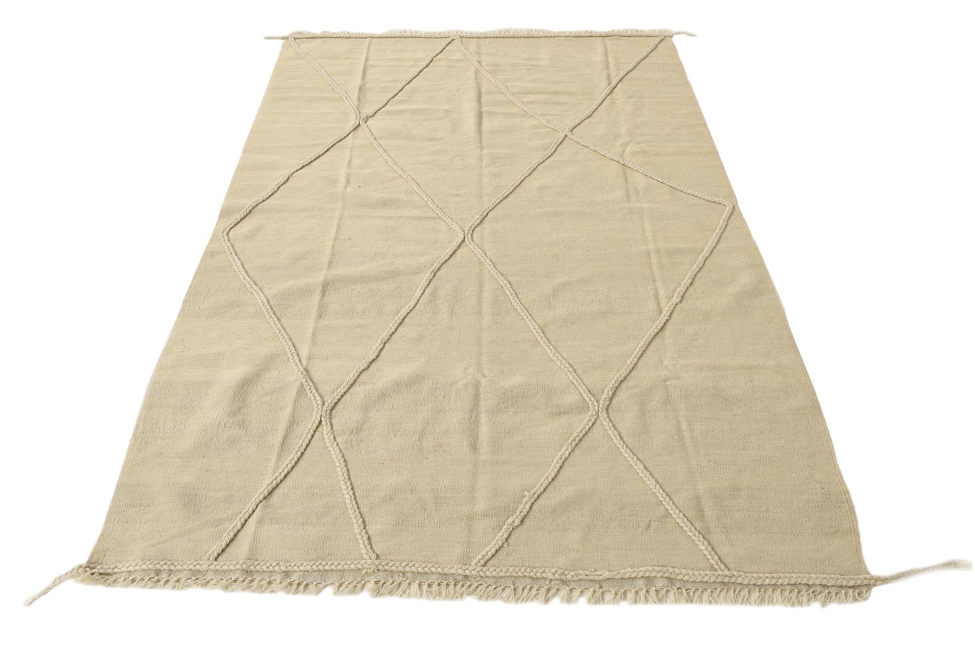 4' 8 x 6' 10 Hand Knotted Moroccan Wool Rug