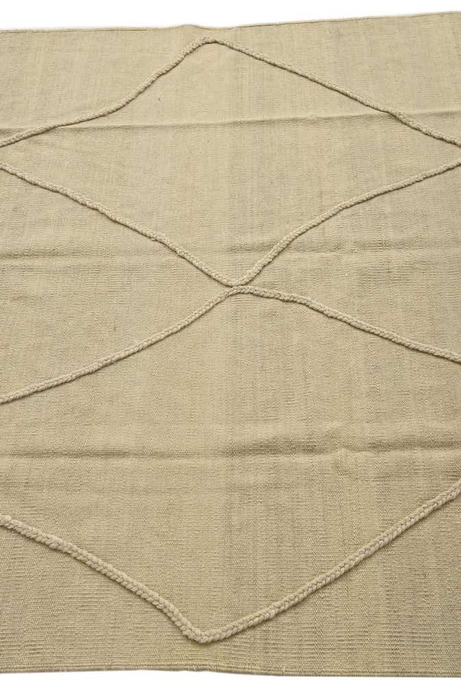 4' 10 x 6' 10 Hand Knotted Moroccan Wool Rug