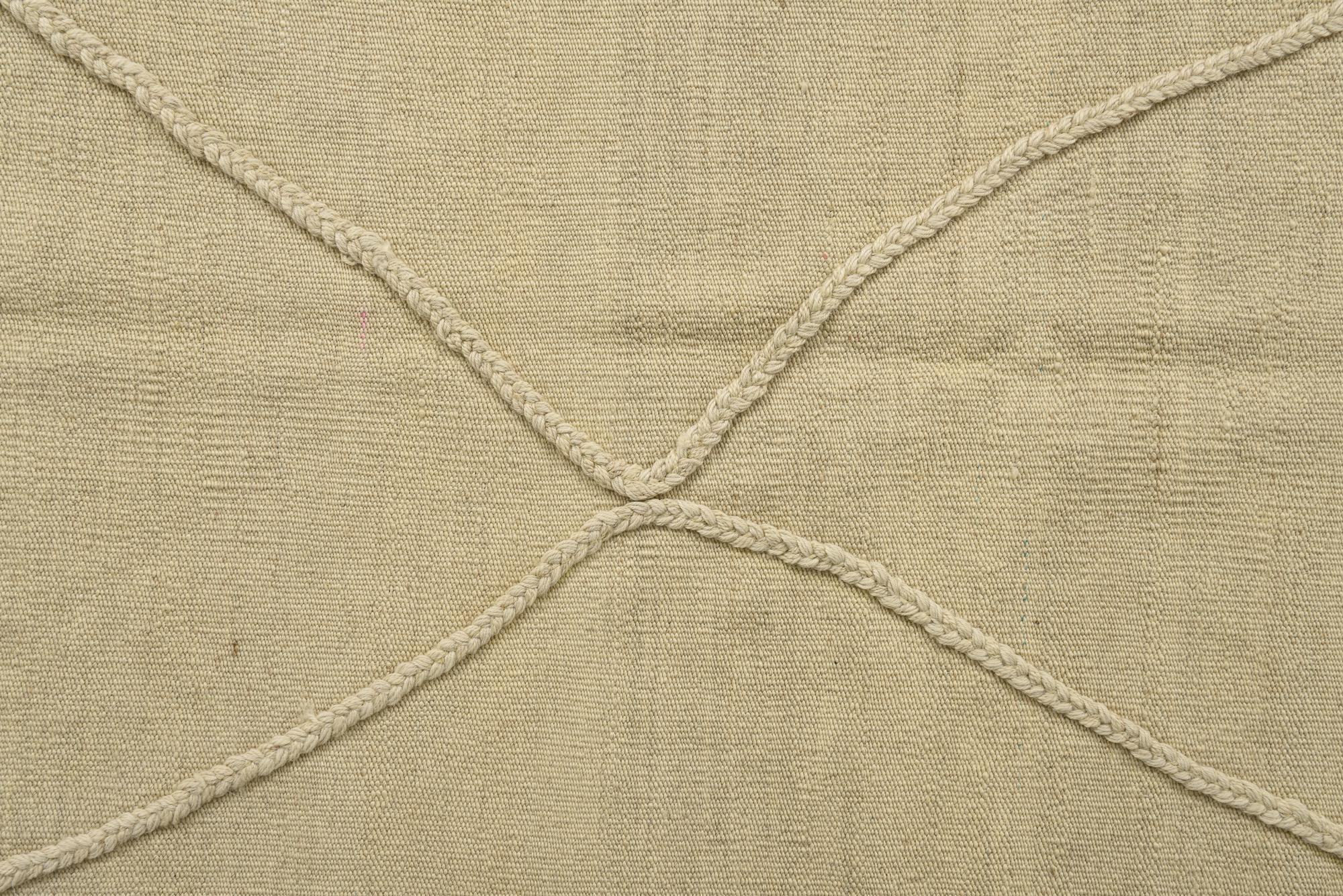 4' 10 x 6' 10 Hand Knotted Moroccan Wool Rug