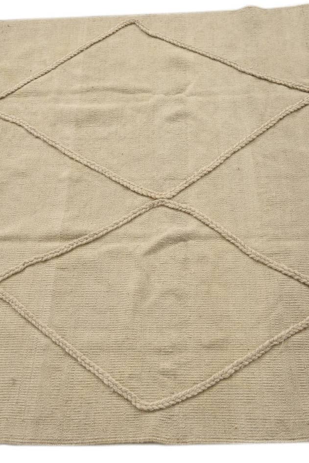 Detail image of 4' 1 x 6' 1 Hand Knotted Moroccan Wool Rug