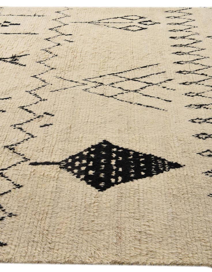 Detail image of 7' 10 x 10'  Hand Knotted Moroccan Wool Rug