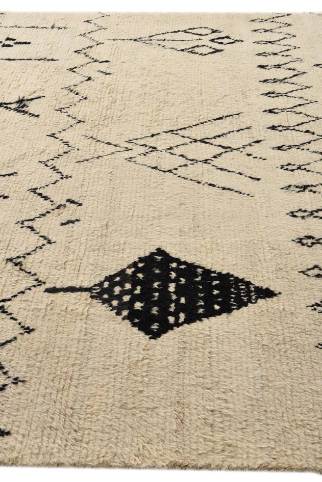Detail image of 7' 10 x 10' Hand Knotted Moroccan Wool Rug