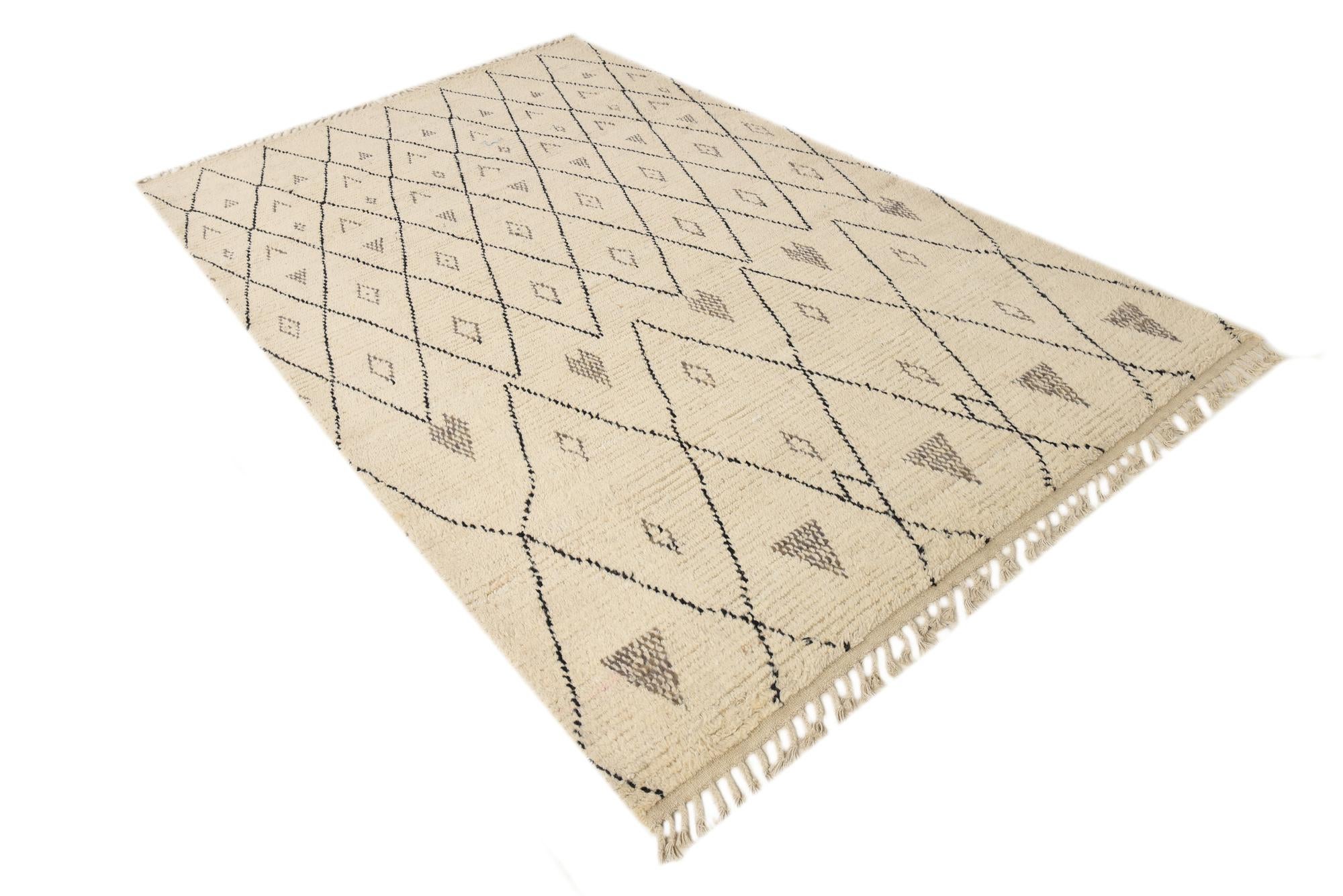 5' 11 x 9' 6 Hand Knotted Moroccan Wool Rug
