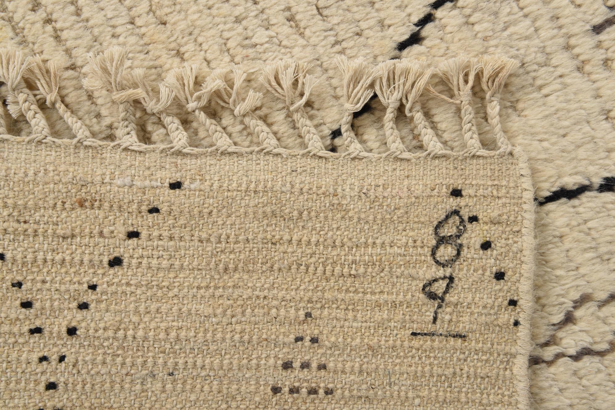 5' 11 x 9' 6 Hand Knotted Moroccan Wool Rug