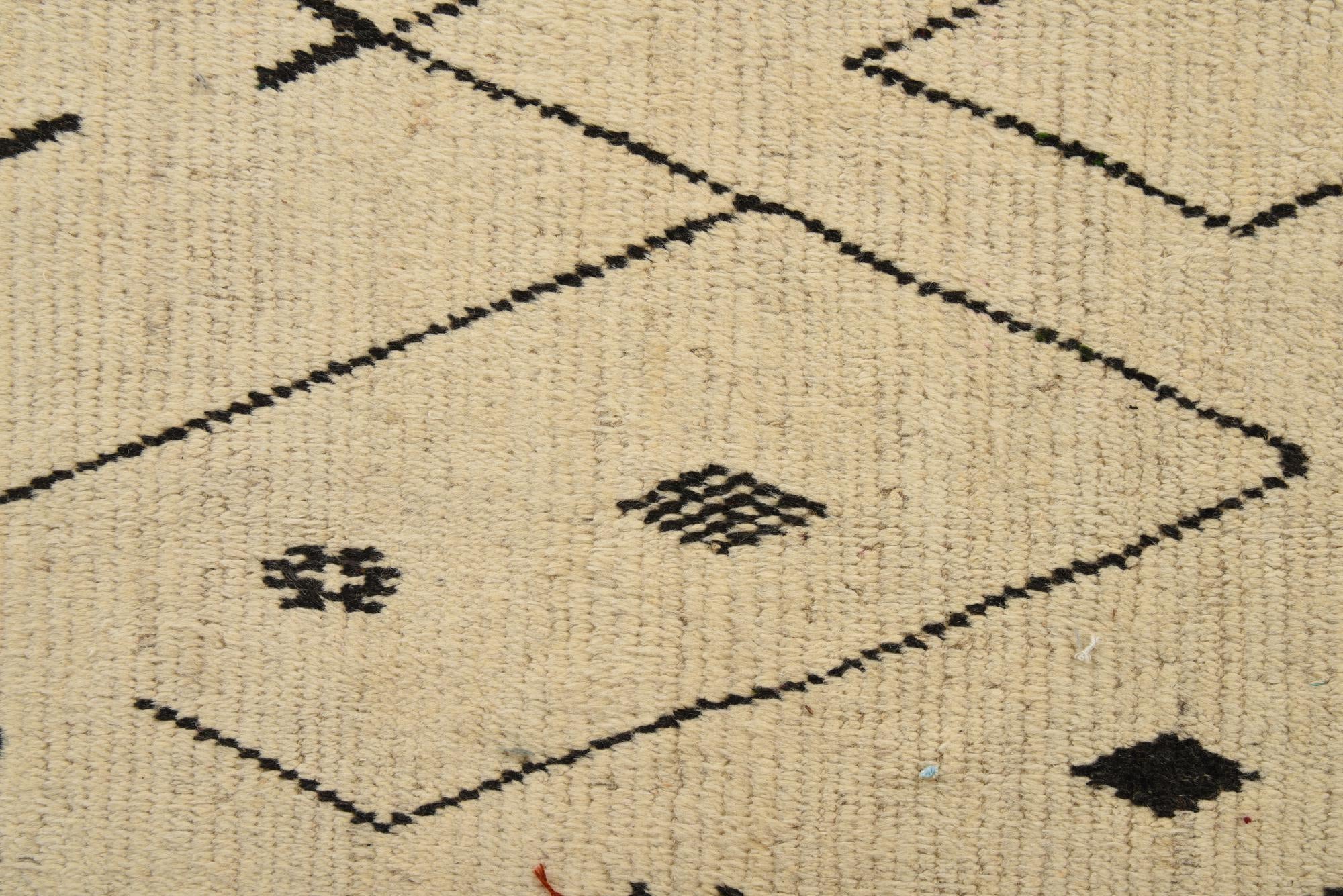 9' 11 x 14' 10 Hand Knotted Moroccan Wool Rug