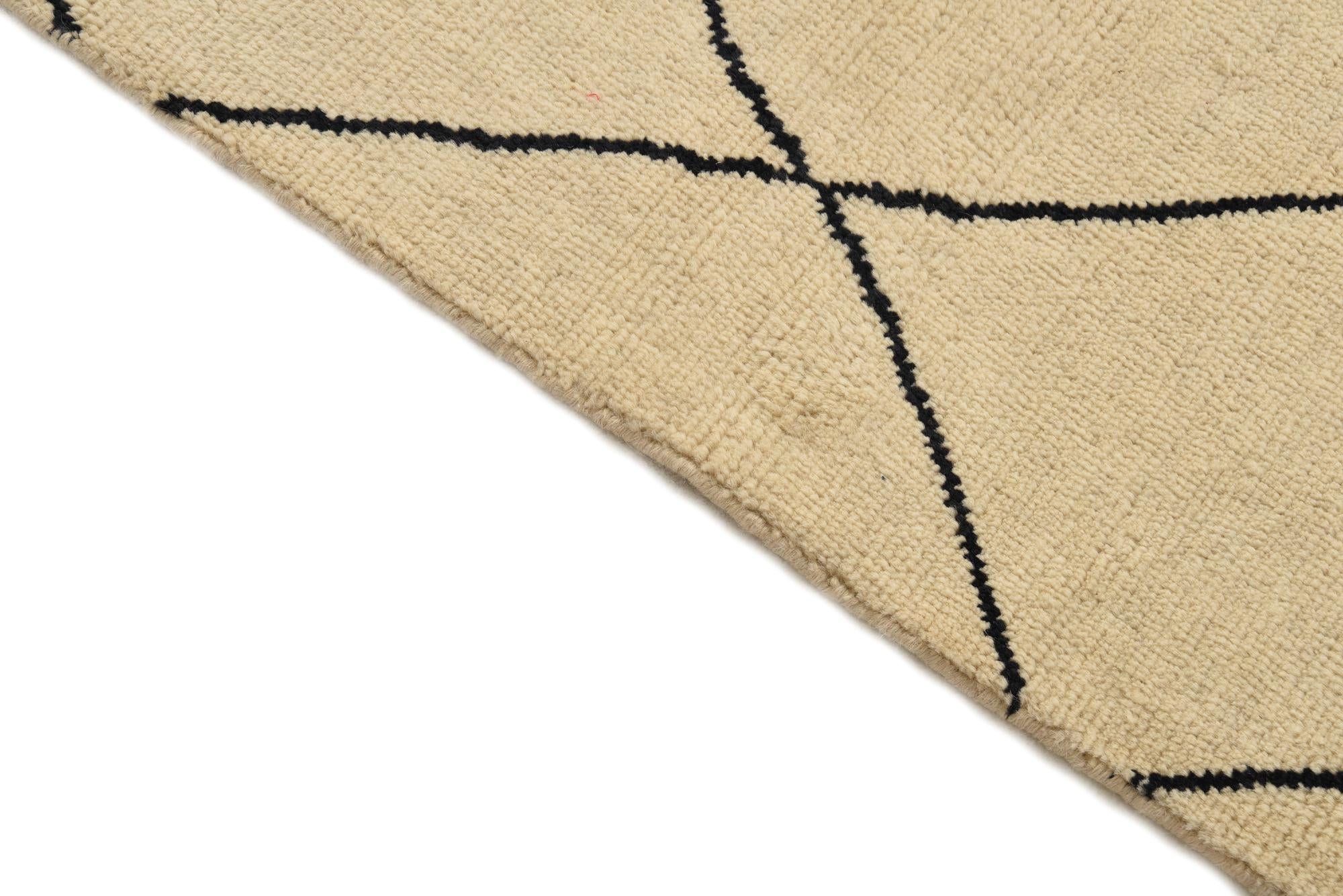 5' 5 x 8' 2 Hand Knotted Moroccan Wool Rug