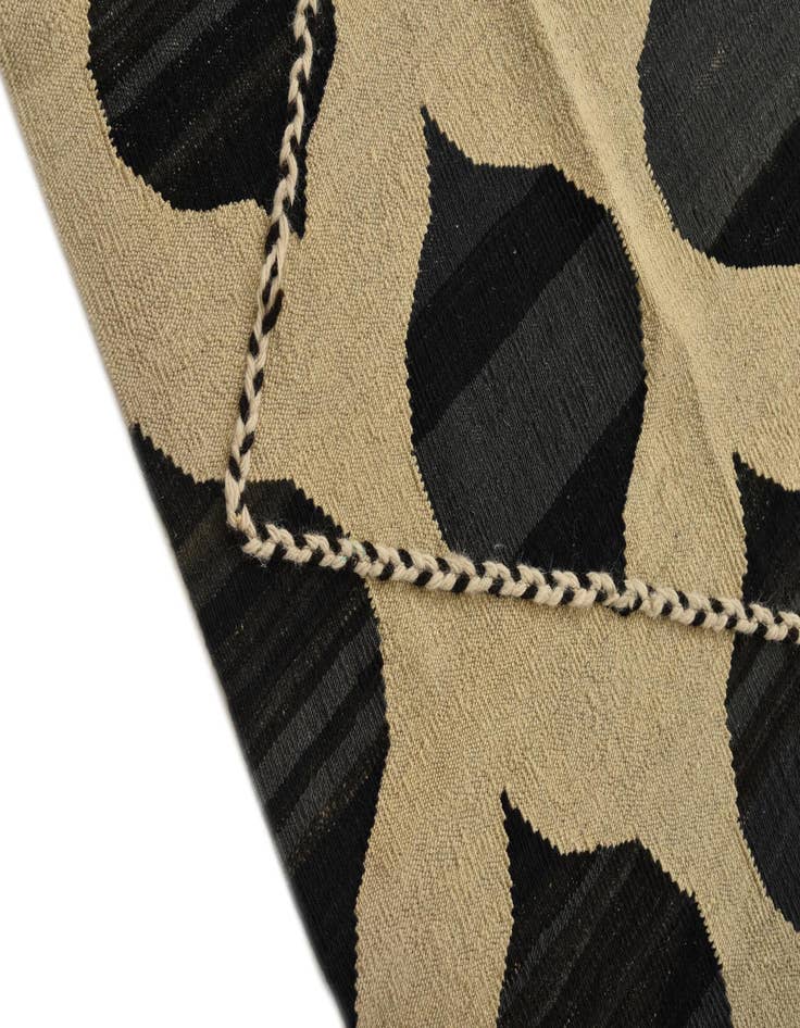 Detail image of 6' 5 x 7' 10  Hand Knotted Moroccan Wool Rug