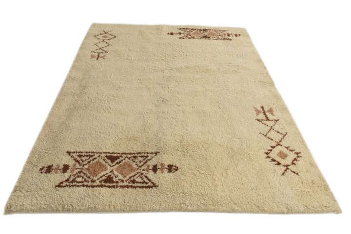 5' 5 x 7' 6 Hand Knotted Moroccan Wool Rug