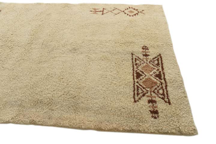 5' 5 x 7' 6 Hand Knotted Moroccan Wool Rug