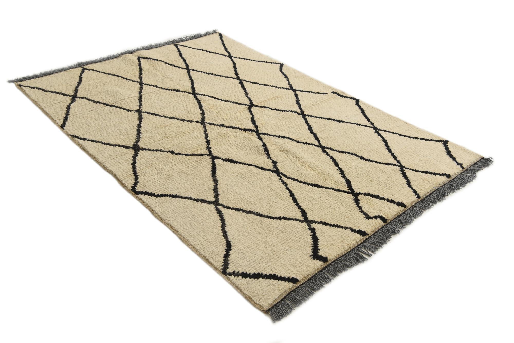 5' 2 x 7' 6 Hand Knotted Moroccan Wool Rug
