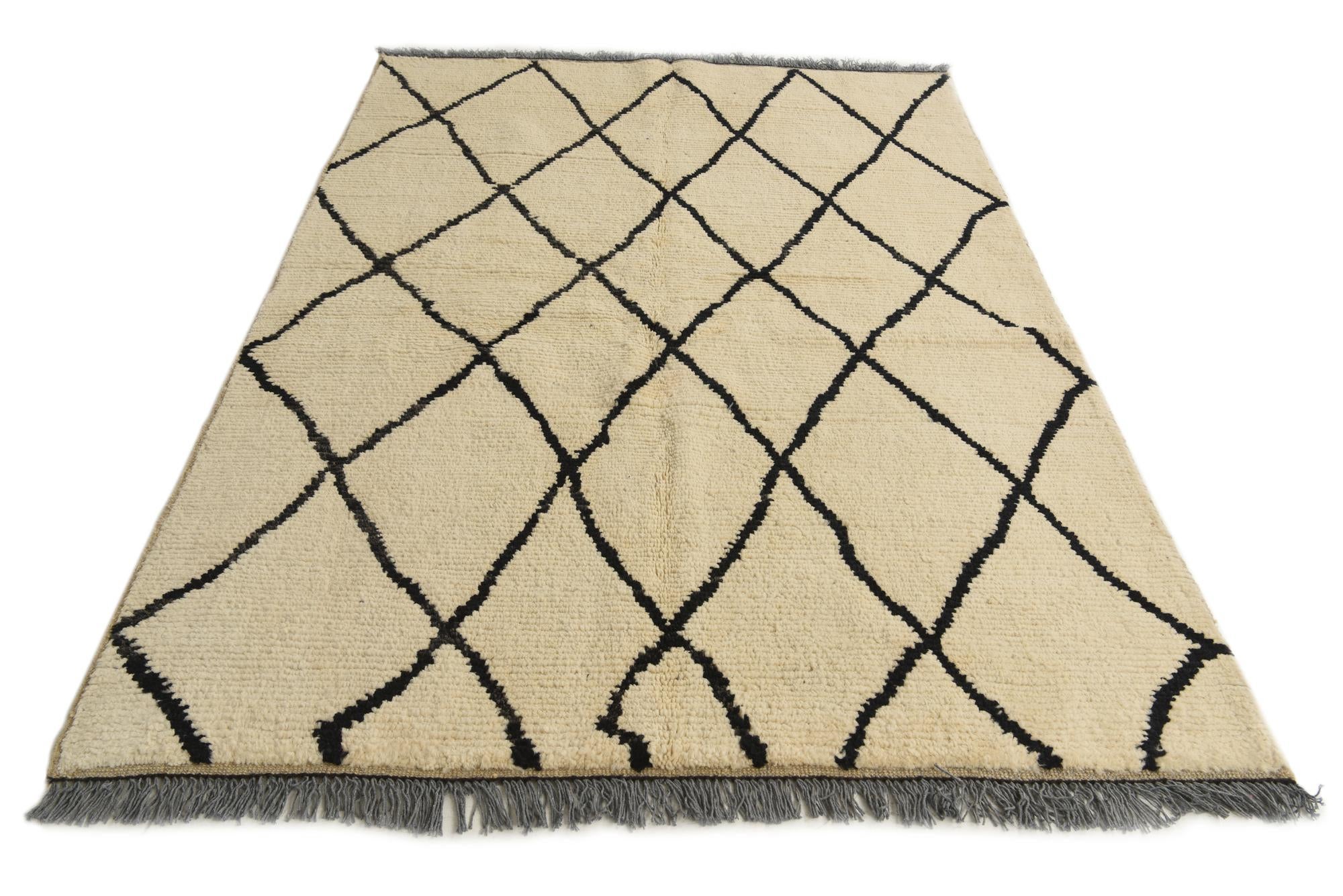 5' 2 x 7' 6 Hand Knotted Moroccan Wool Rug