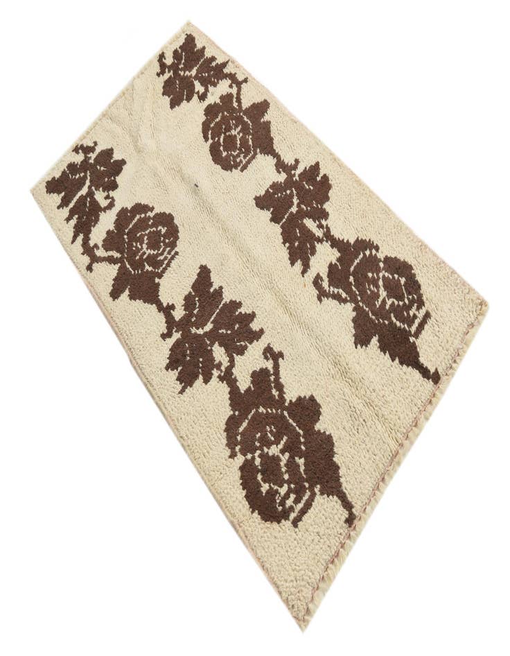 Detail image of 2' 6 x 4' 7  Hand Knotted Moroccan Wool Rug