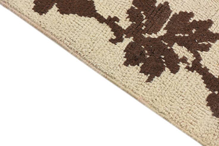 Detail image of 2' 6 x 4' 7 Hand Knotted Moroccan Wool Rug