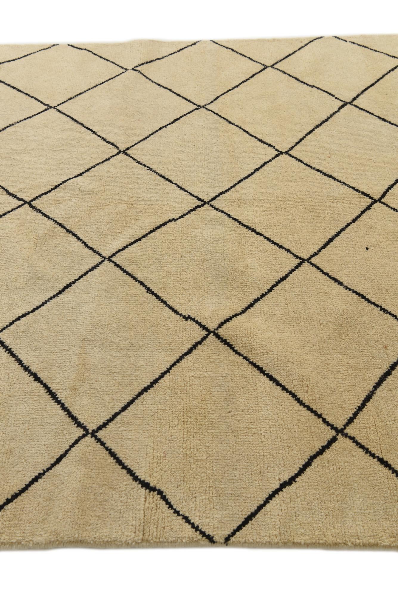 5' 6 x 8' Hand Knotted Moroccan Wool Rug