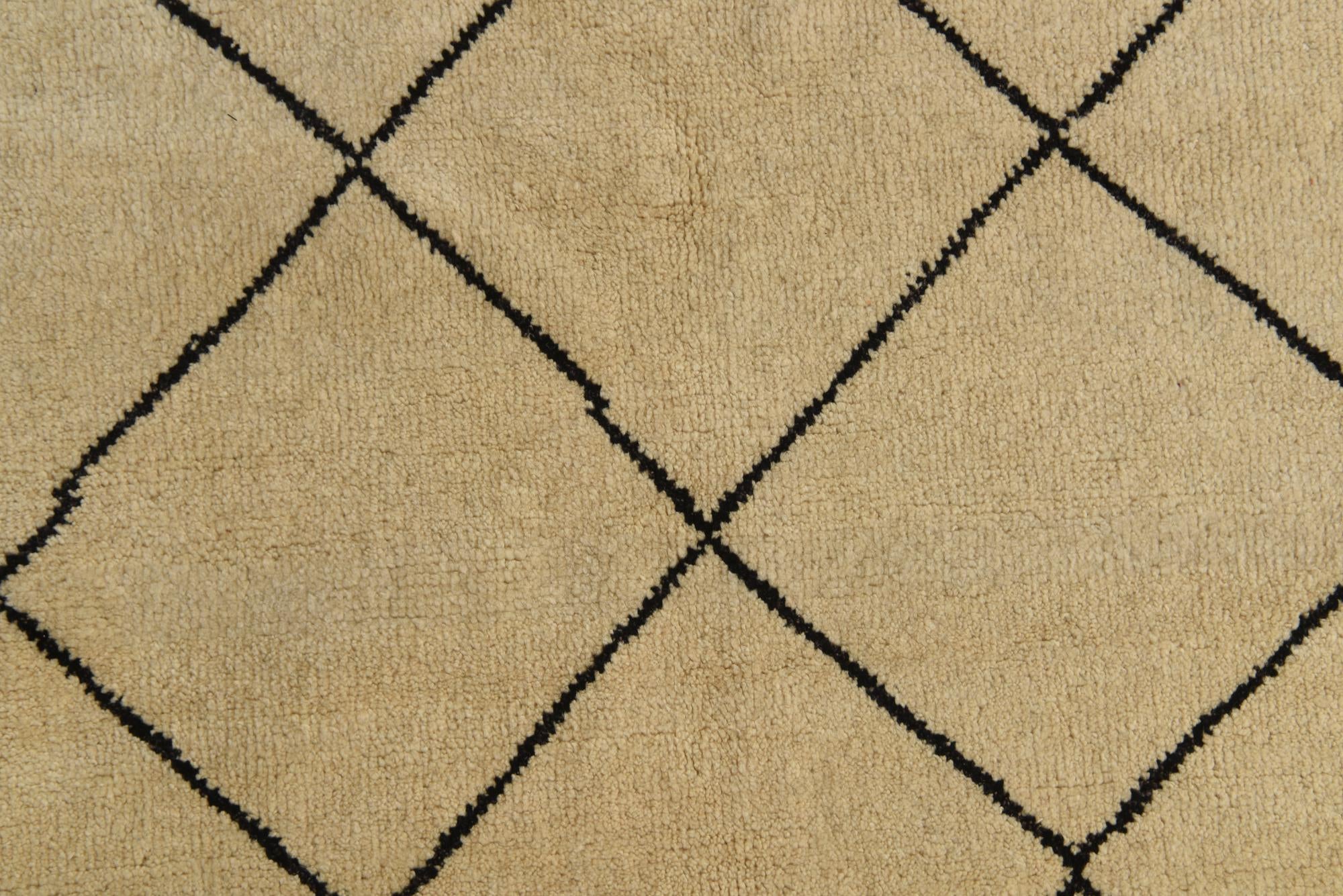 5' 6 x 8' Hand Knotted Moroccan Wool Rug